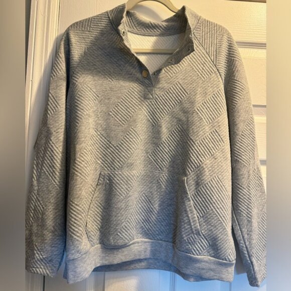 Women’s pullover size large - Picture 1 of 5